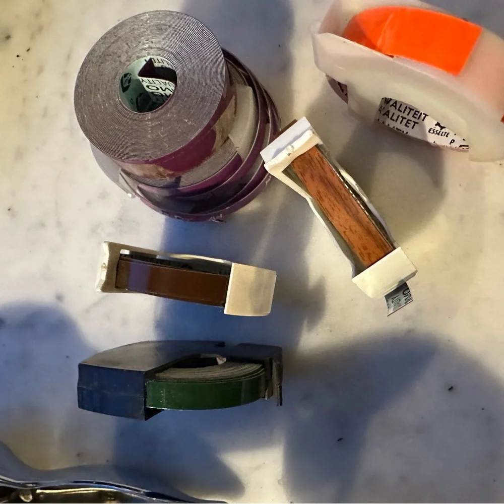 Label makers “LOT”